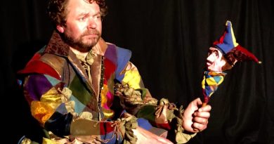 Review-Shakespeares-Fool-Tobacco-Factory-Theatre