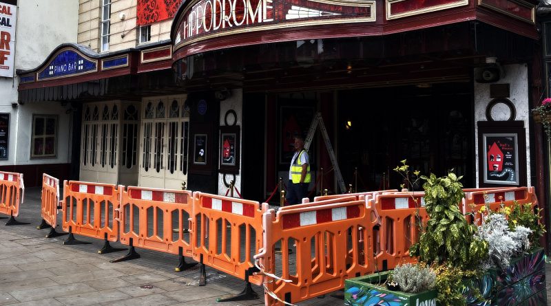 Rivals Series 2 filming in Bristol