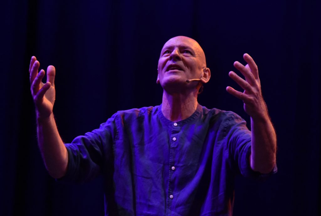 Crick Crack Club Christmas Carols Show The Mount Without