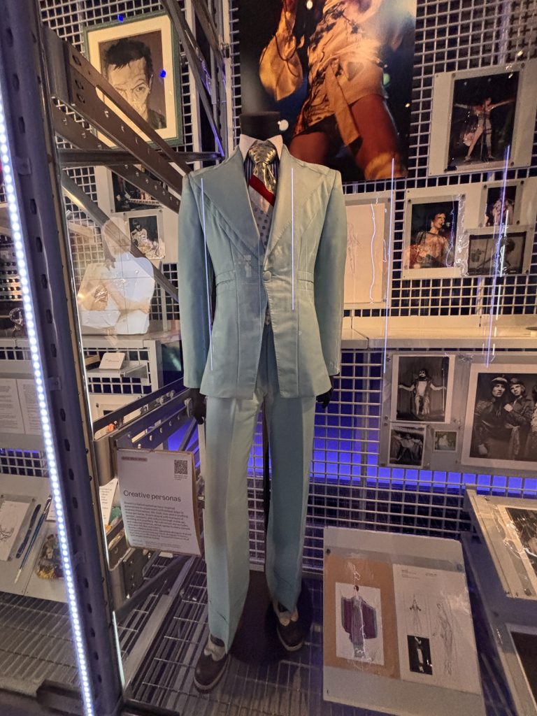 David Bowie Life On Mars Suit edit