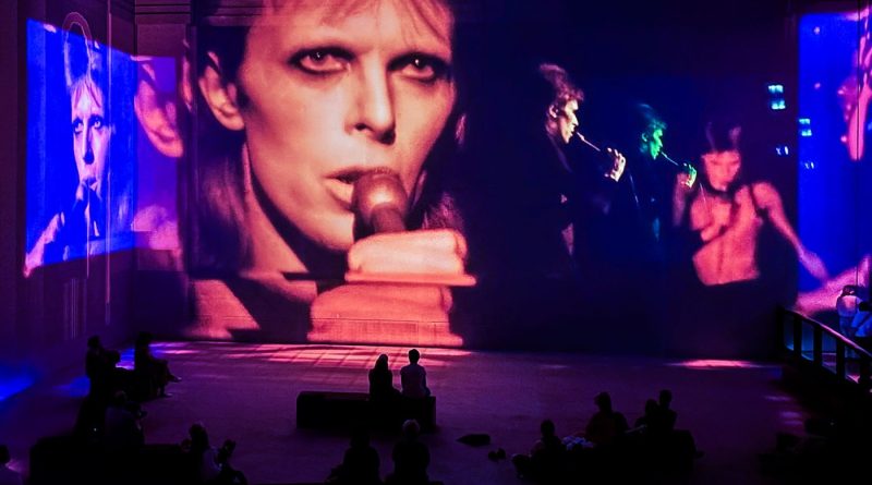 David Bowie You're Not Alone Lightroom